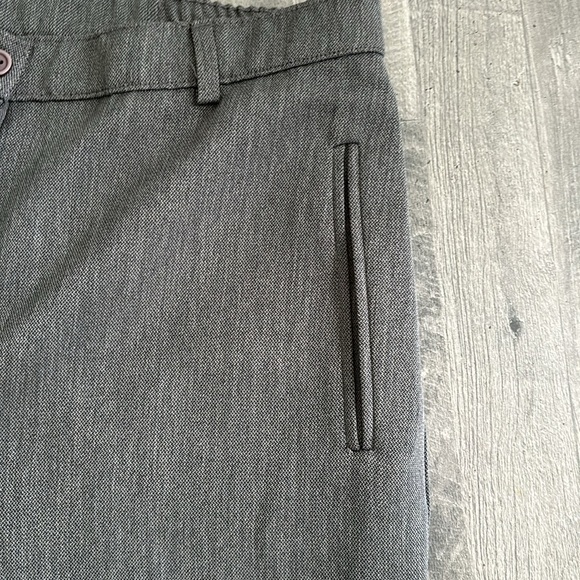 Kim Rogers petite Women’s Gray Elastic Waist Insets With Pockets Pants
⁩ - Picture 6 of 14